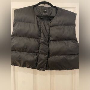 Nike cropped puffer vest